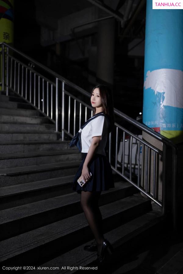   [XiuRen]高清写真图 2024.04.24 No.8443 杏子Yada 黑丝美腿第5张图片